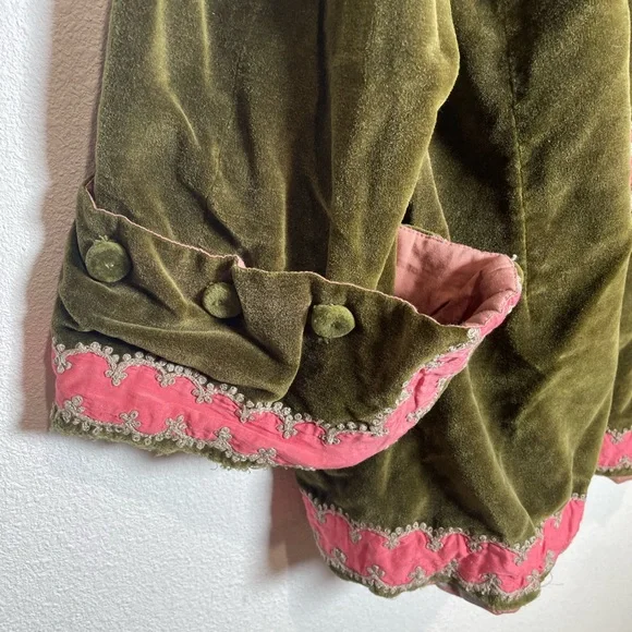 Magnolia Pearl Olive Green Velvet Jacket - Picture 7 of 10